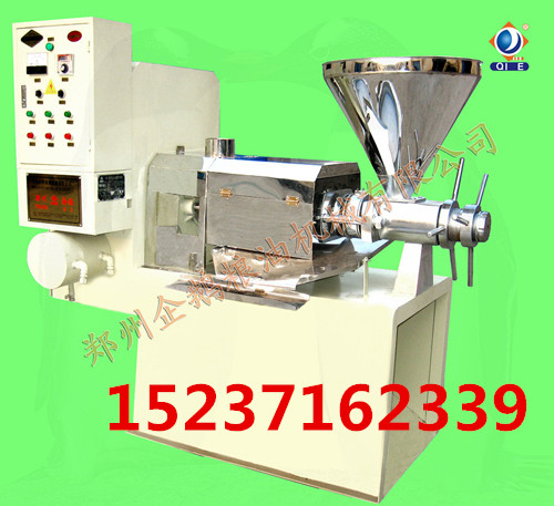 小型榨油機設備的維護要注意什么(圖1) 小型榨油機,榨油機設備-鄭州企鵝榨油機廠