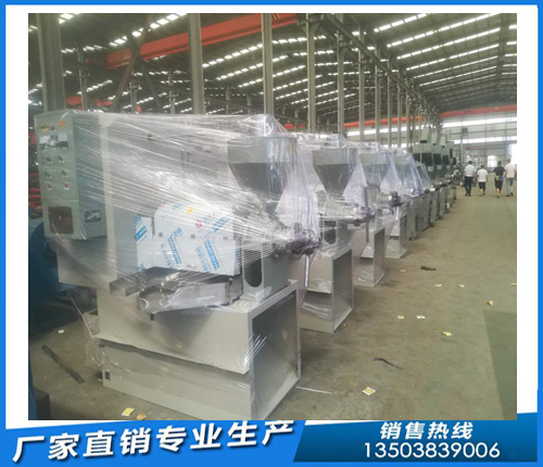 鄭州榨油機(jī)廠企鵝機(jī)械接待南樂縣領(lǐng)導(dǎo)考察團(tuán)(圖1)