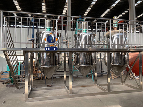 精煉油設備的選擇與配置看看鄭州企鵝如何建議